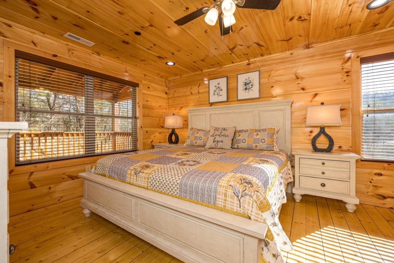 5Bd5B Escape Cabin With 2 Hottubs, Thtr &Game Rm,1Mi To The Parkway! 4Mi To Dollywood - Spring Deal Pigeon Forge Exterior foto